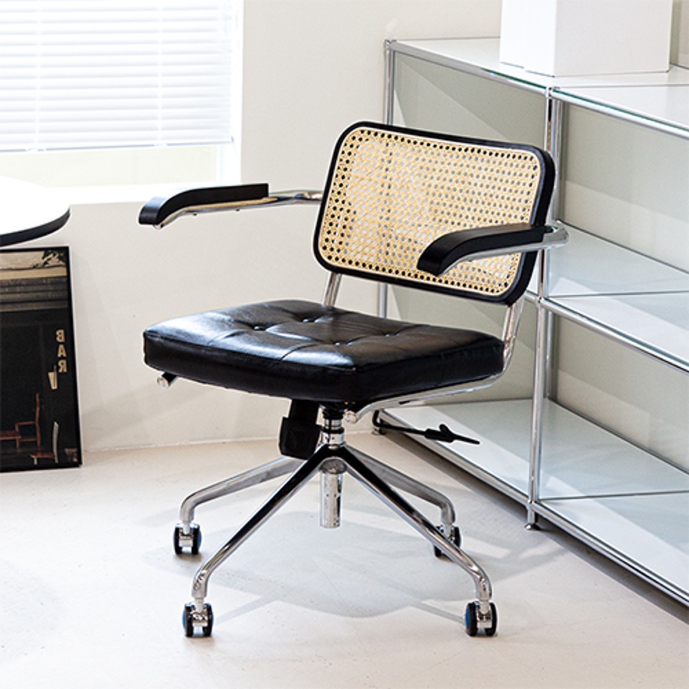 라트라트 세스카 라탄 인테리어 디자인 홈 오피스 사무용 책상 회전 바퀴 의자
